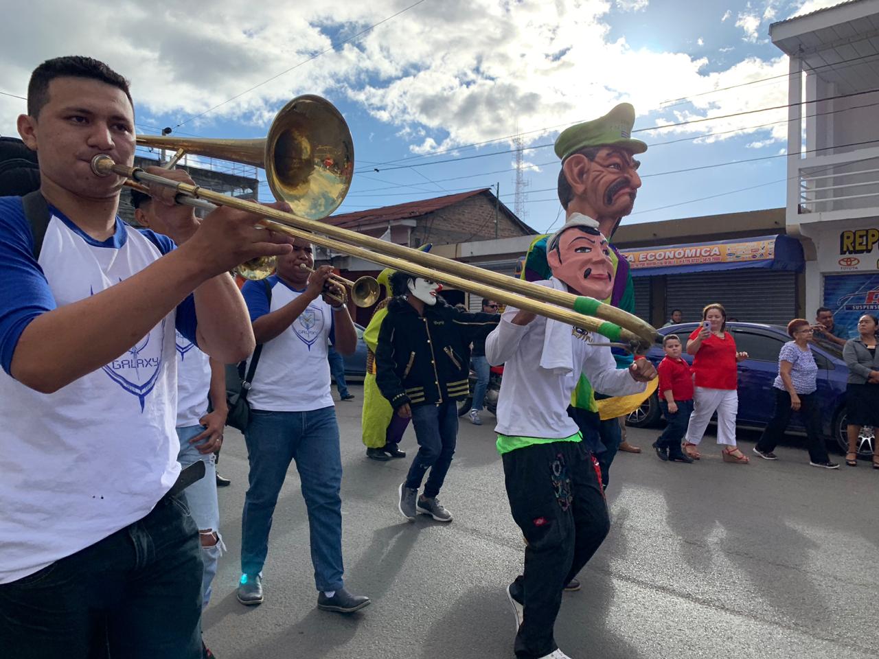 esteli1